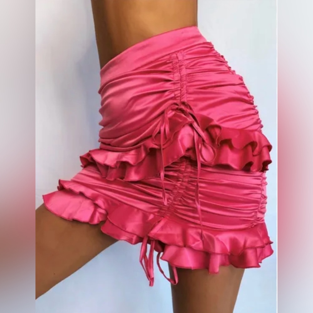 TIGER MIST: Hot Pink, Cinched, Ruffled Skirt Small